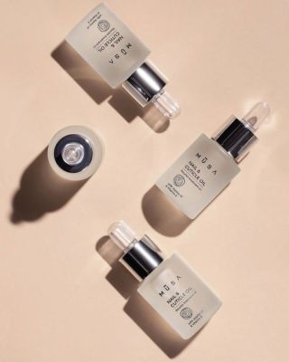 ✨ Nail & Cuticle Oil – malé kvapky, veľký rozdiel! ✨ Chceš mať dokonale upravené nechty a jemné, hydratované kožičky?...